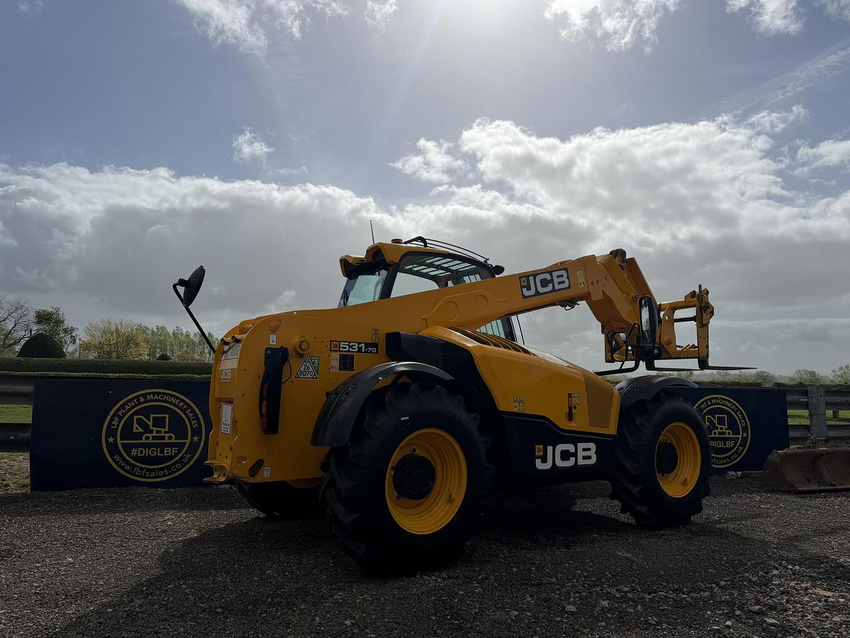 Used 2022 JCB 531-70