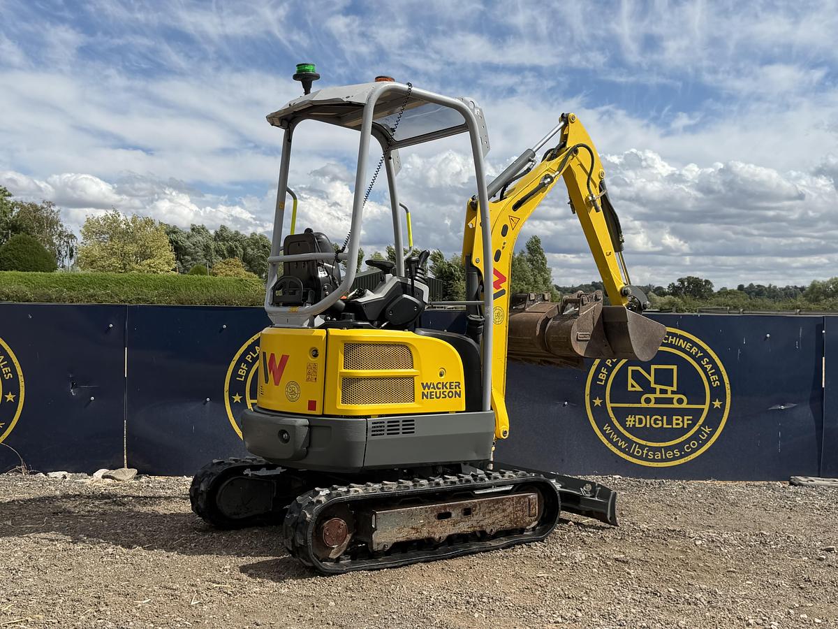 Used 2022 WACKER NEUSON EZ17