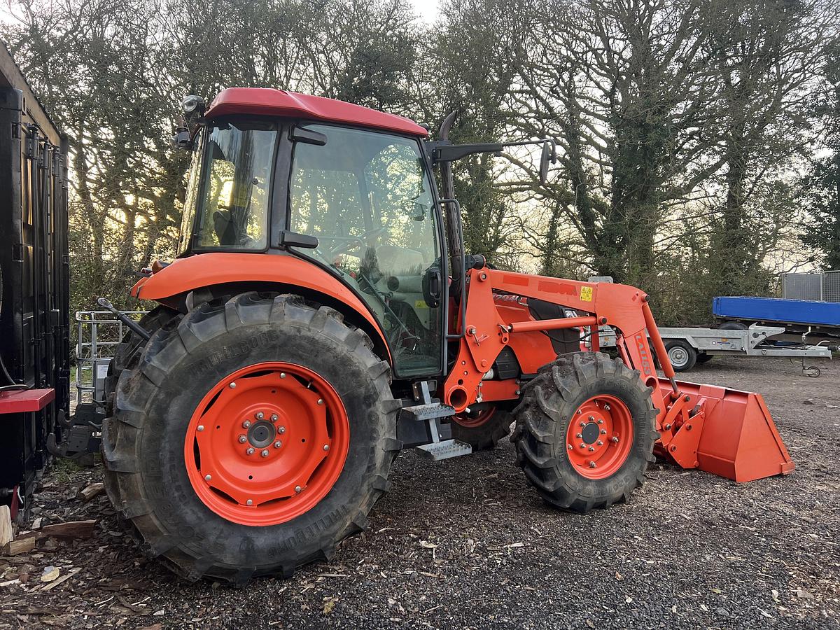Used KUBOTA M7040