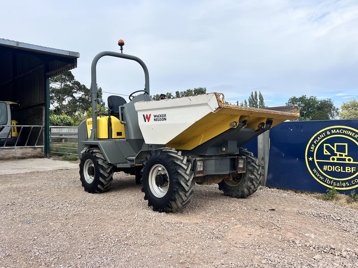 Used 2015 WACKER NEUSON 3001s