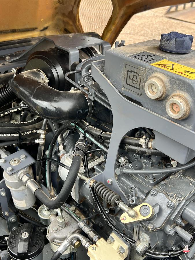 Used 2020 WACKER NEUSON RD27