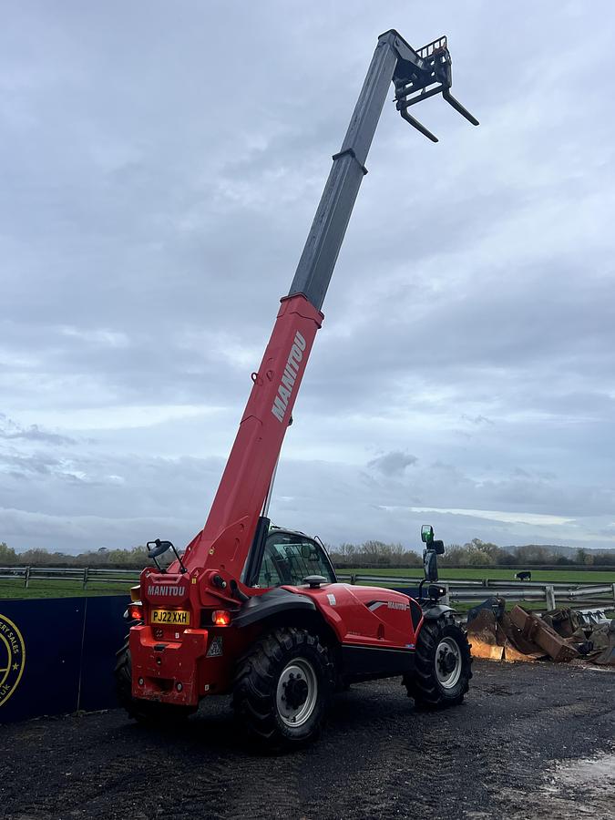 Used 2022 MANITOU MT 930 H