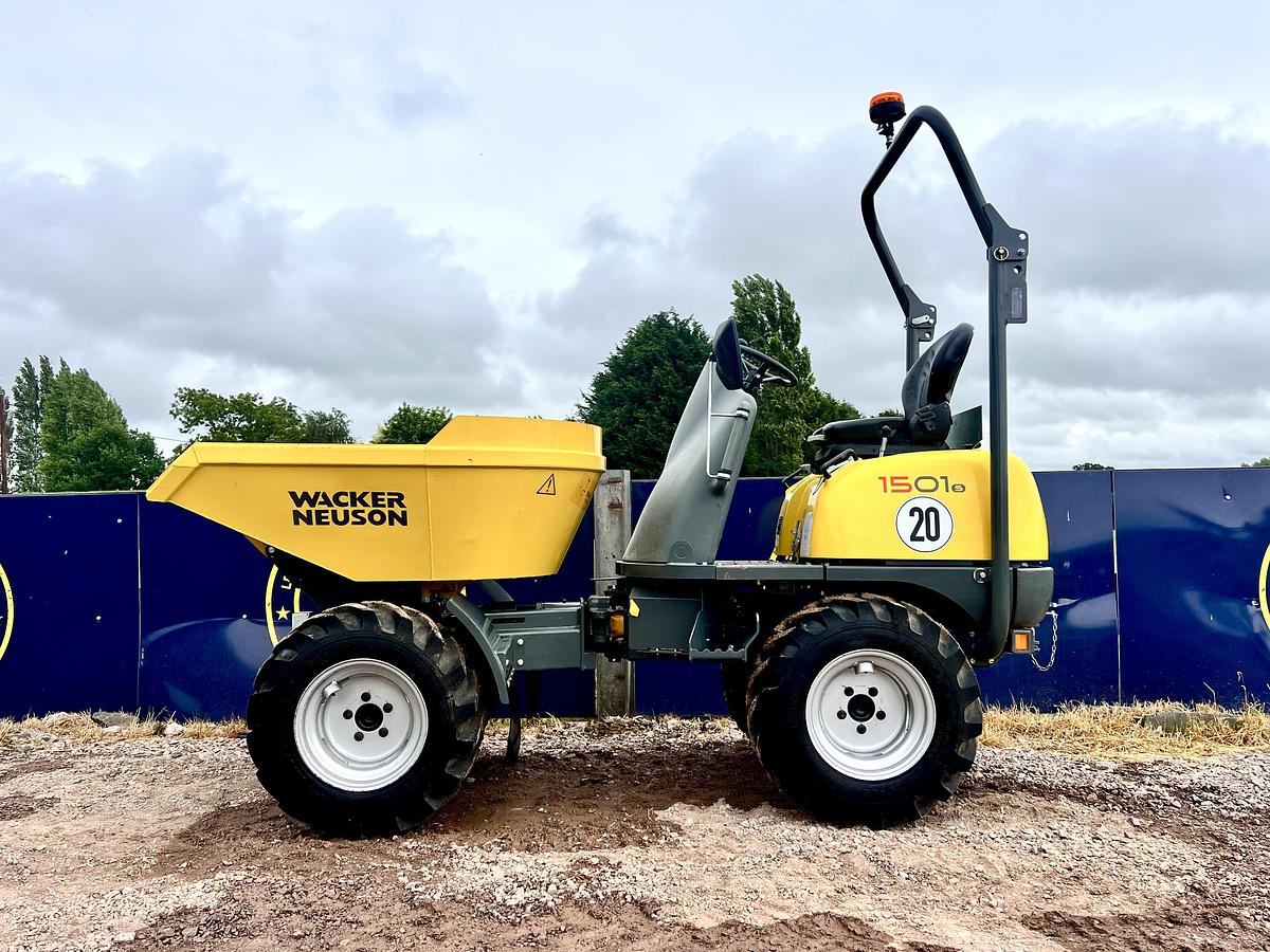 Used 2023 WACKER NEUSON 1501s