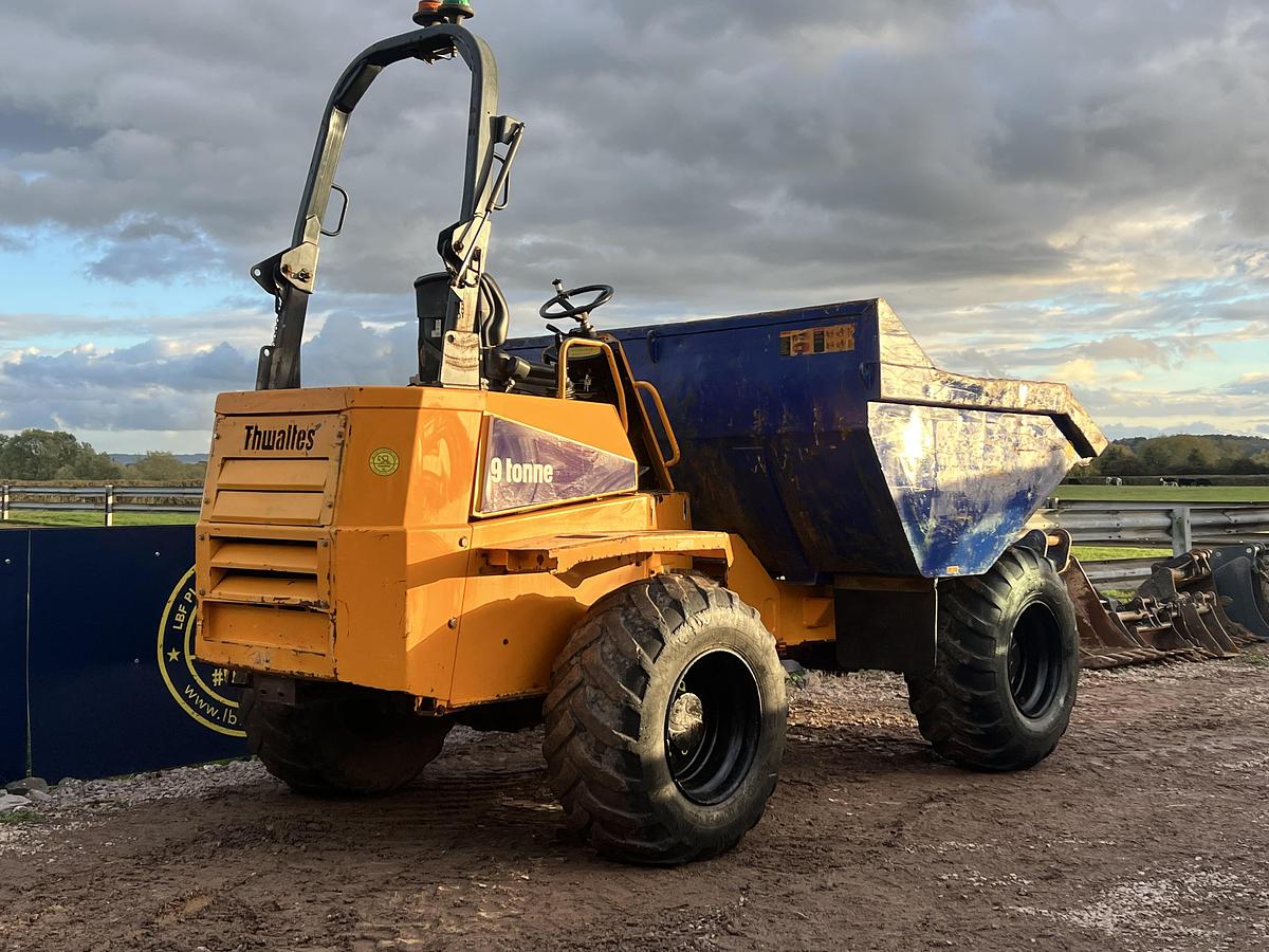 Used 2016 THWAITES 9 tonne dumper