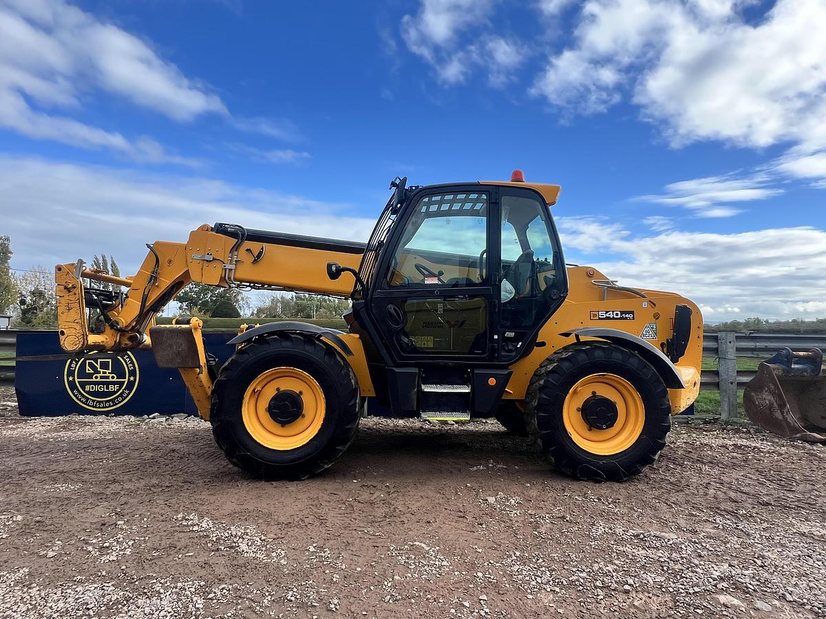 Used 2021 JCB 540-140