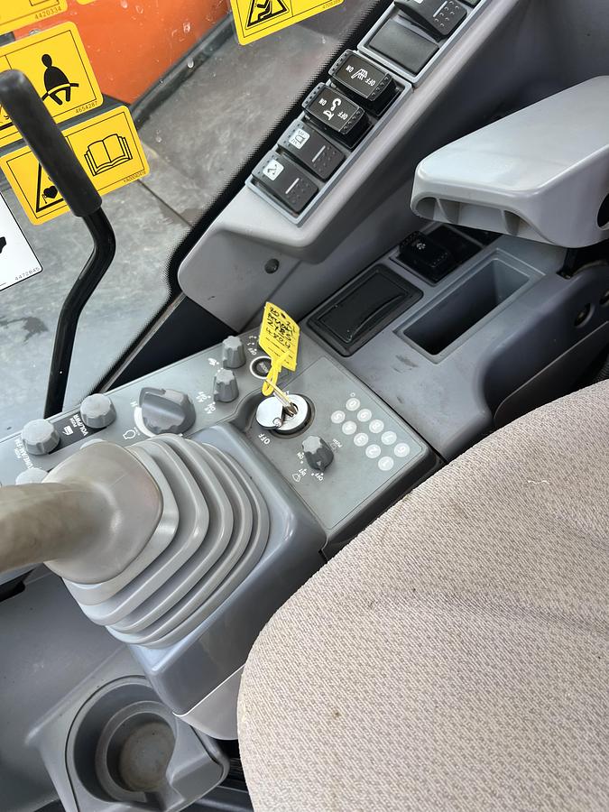 Used 2021 HITACHI ZX85USB-6