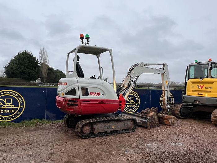 Used 2017 TAKEUCHI TB230