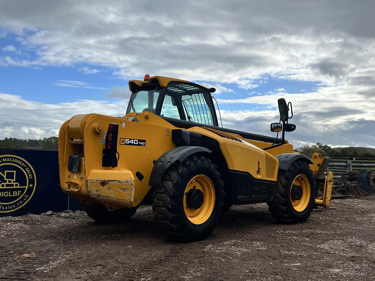 Used 2021 JCB 540-140