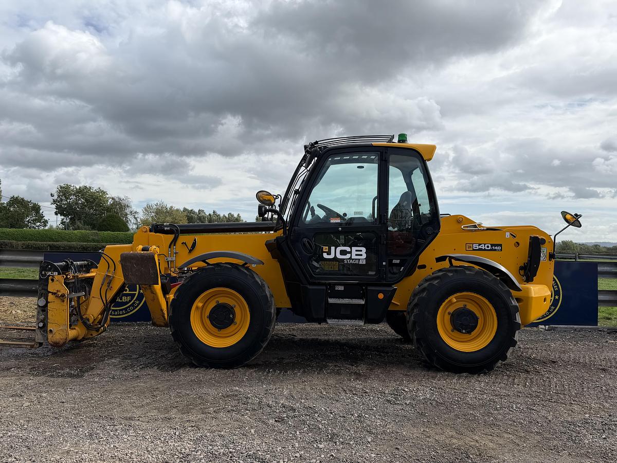 Used 2022 JCB 540-140