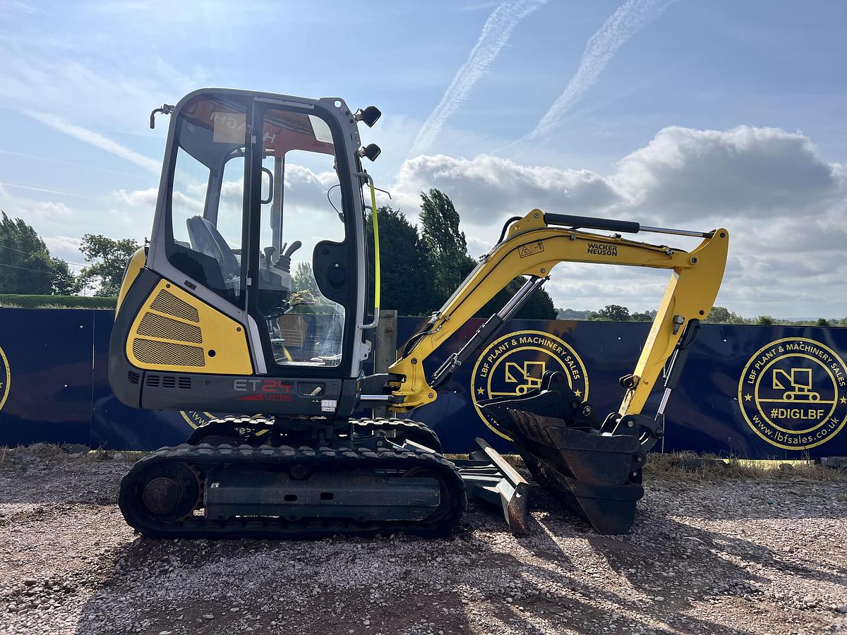 Used 2013 WACKER NEUSON ET24VDS
