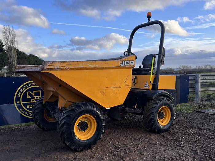 Used 2017 JCB 3TST