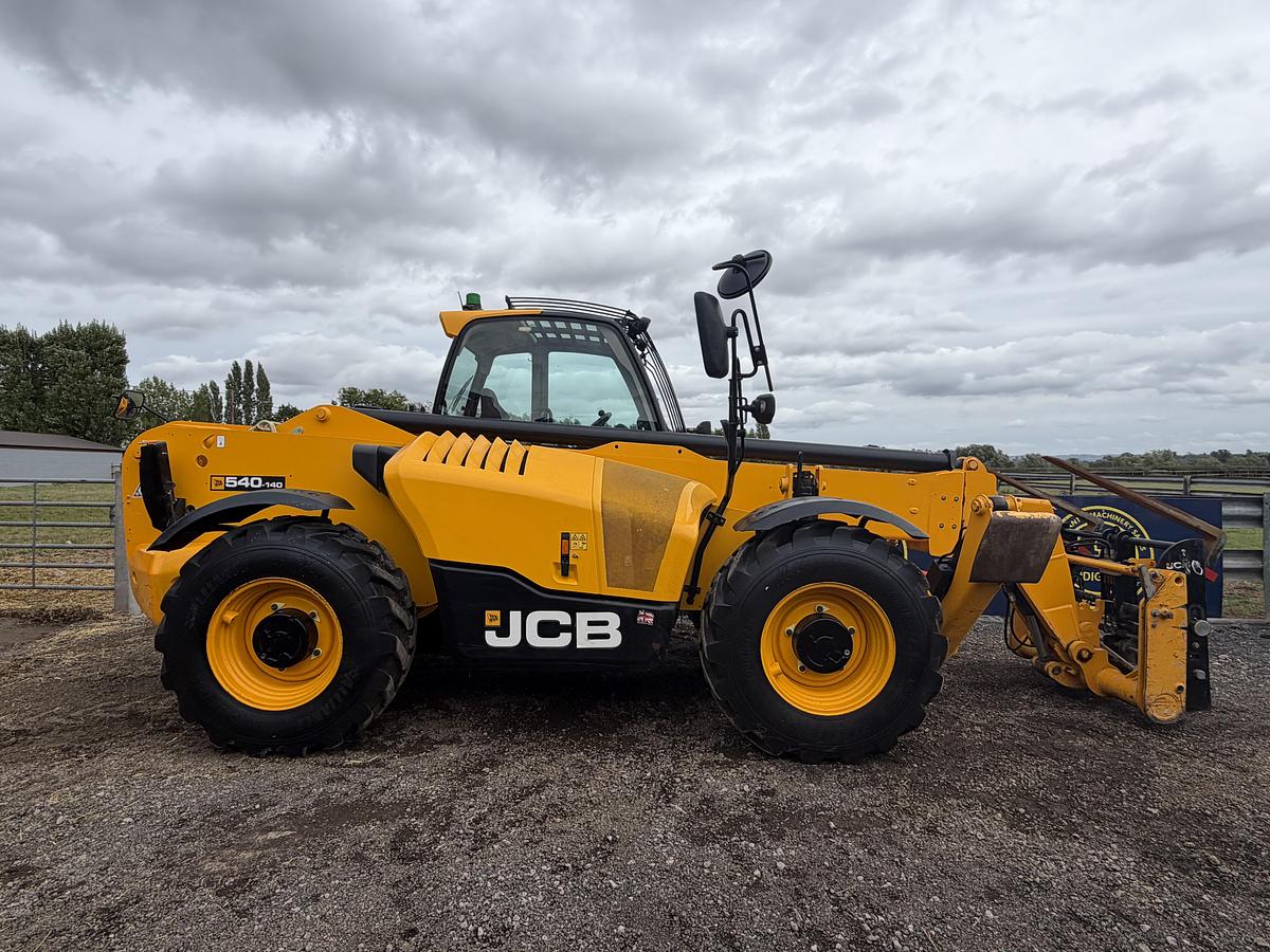 Used 2023 JCB 540-140