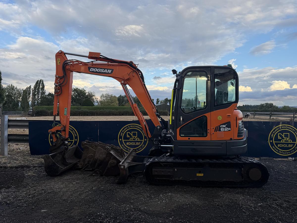 Used 2023 DOOSAN DX62R-3