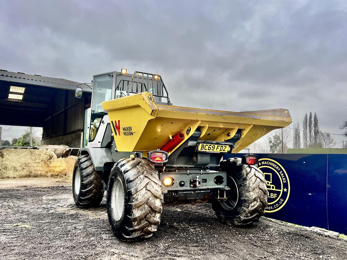 Used 2020 WACKER NEUSON DV90 duel view swivel