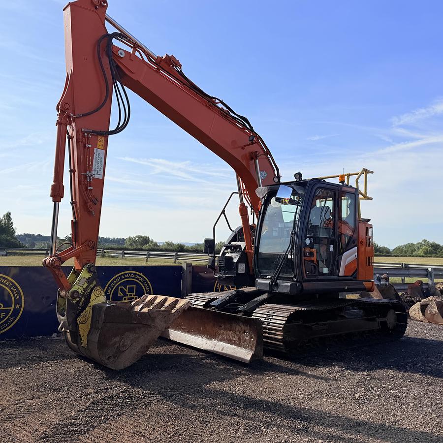 Used 2022 HITACHI ZAXIS ZX135USBL-7