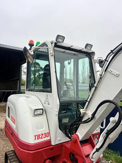 Used 2019 TAKEUCHI TB230