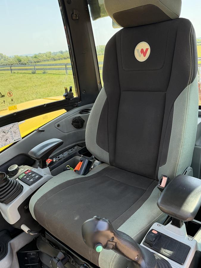 Used 2023 WACKER NEUSON ET90
