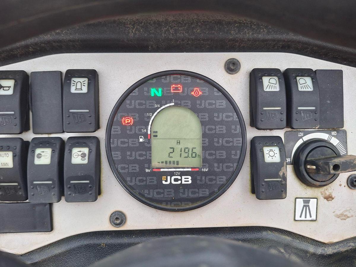 Used 2022 JCB CT260-120