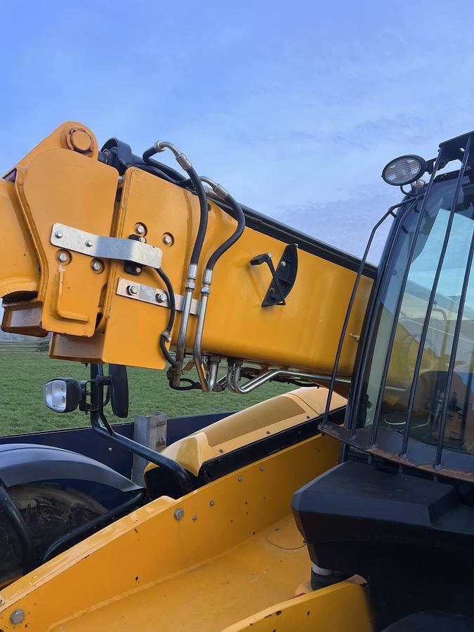 Used 2021 JCB 535-95