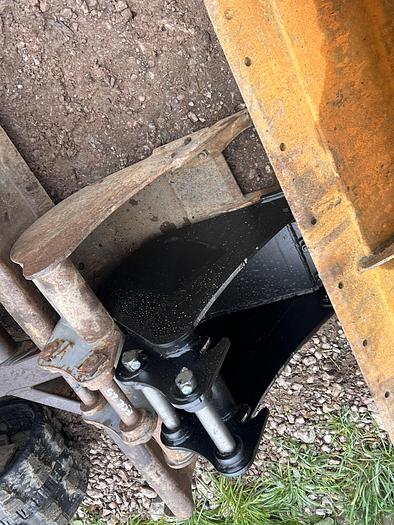 Used 2018 VOLVO ECR25D