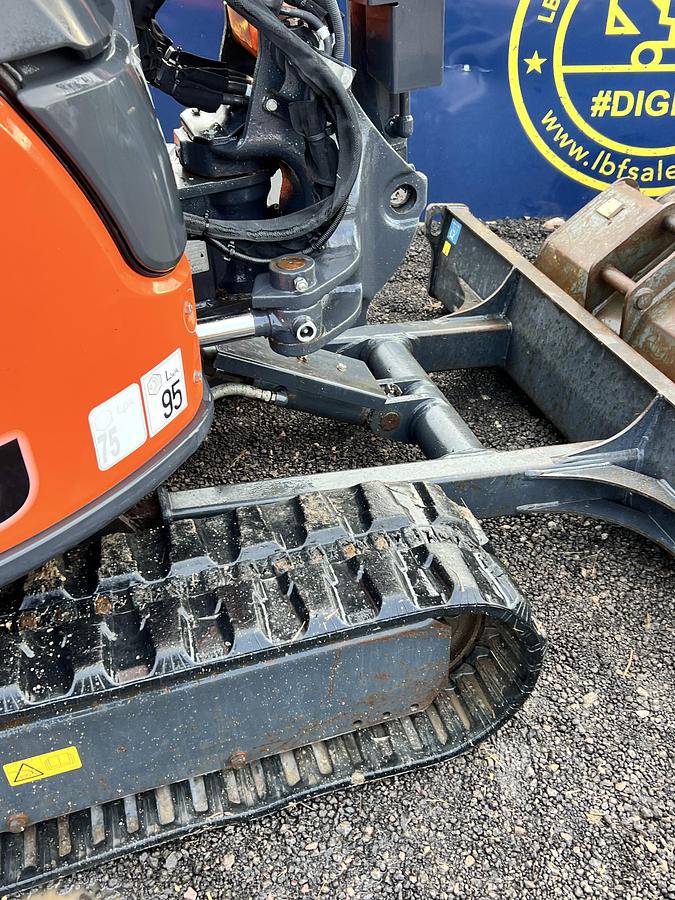 Used 2017 HITACHI ZX33U