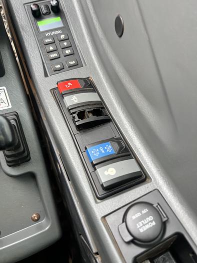 Used 2017 Hyundai  80CR-9A