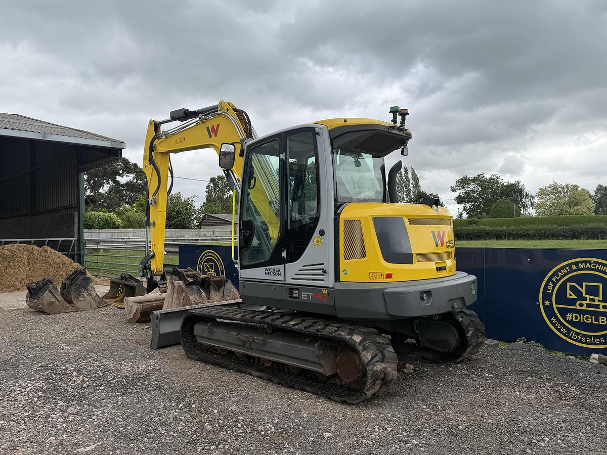 Used 2022 WACKER NEUSON ET90