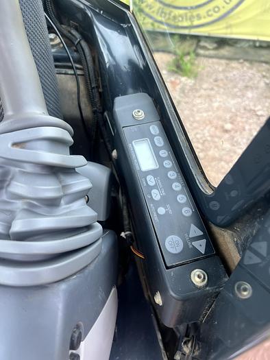 Used 2020 HITACHI ZX26U-6