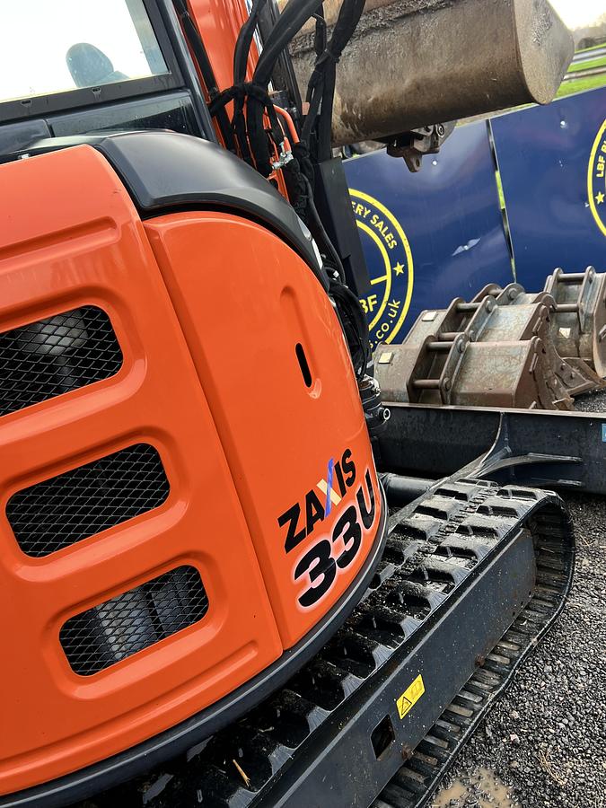 Used 2017 HITACHI ZX33U