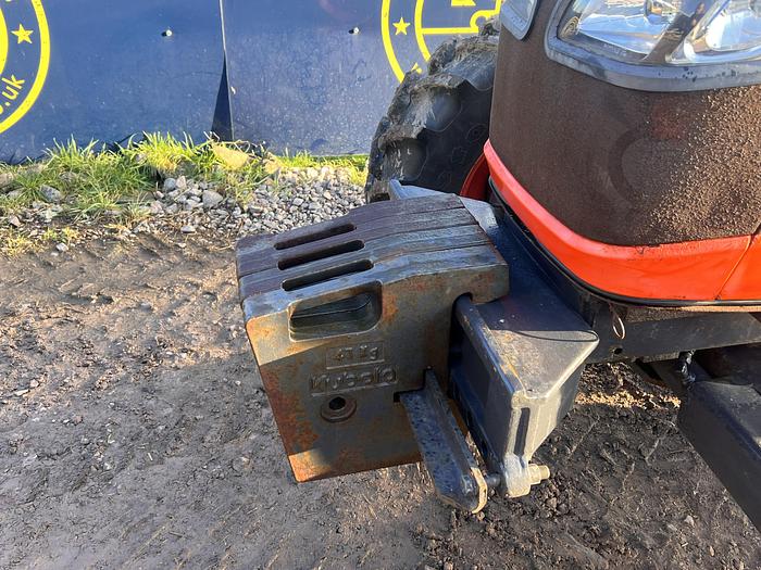 Used KUBOTA M7040