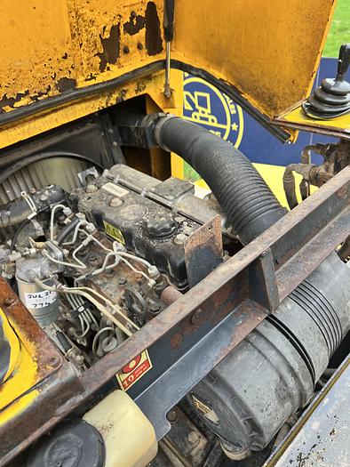 Used 2002 THWAITES 6 tonne dumper