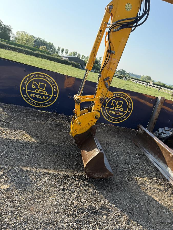 Used 2001 JCB JZ70