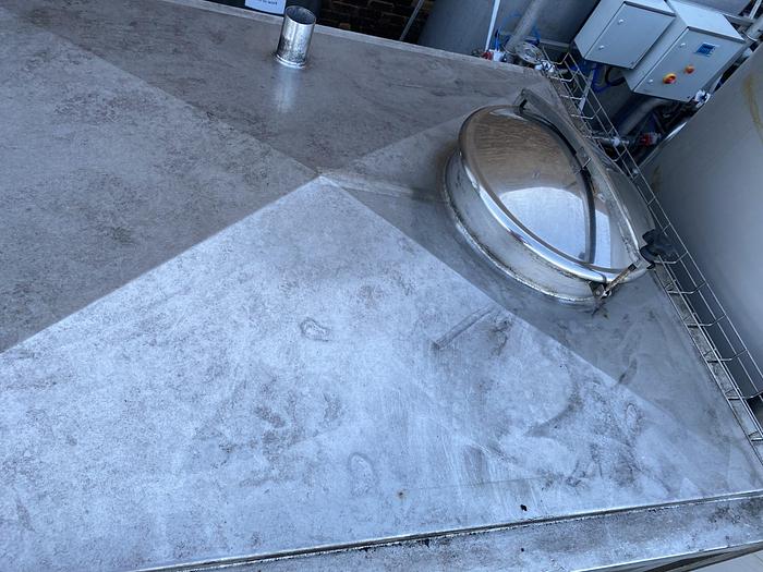 Used 4,500 Litre Hot Well Tank