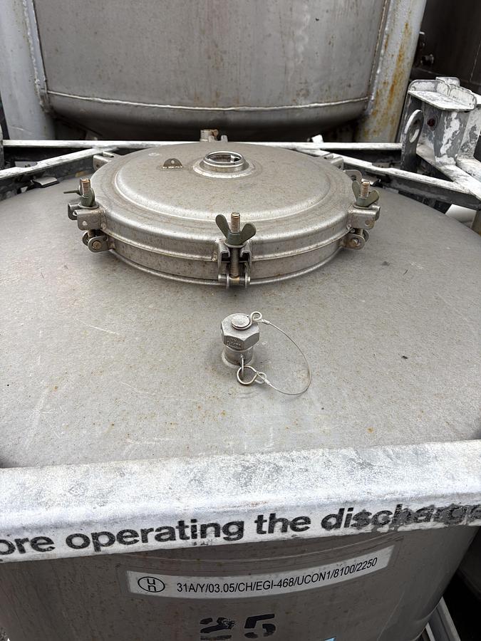 Used 1,000 Litre Stainless Steel Transit Tank