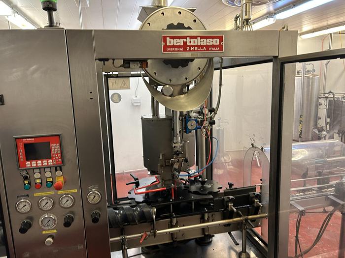 Used PET & Glass Bottling Line (18,000 BPH)