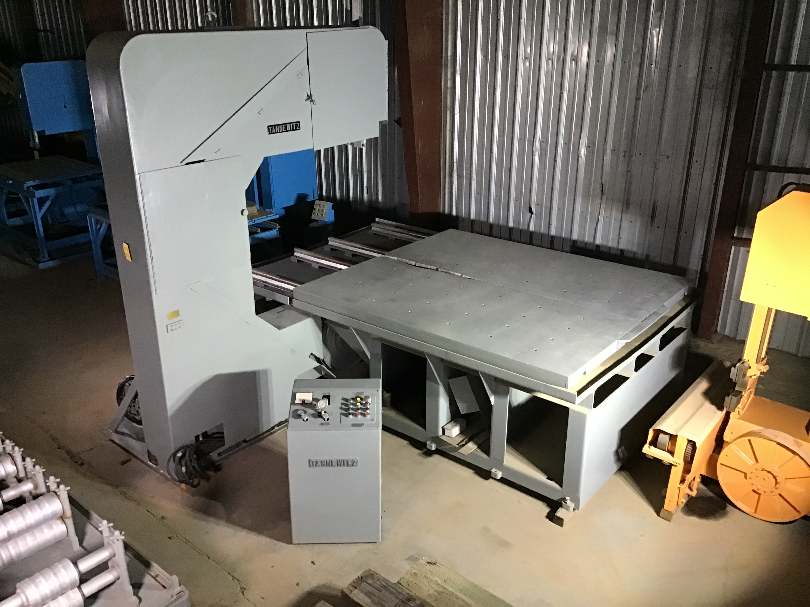 Used 60" x 49" Tannewitz Vert. Block Saw #3918