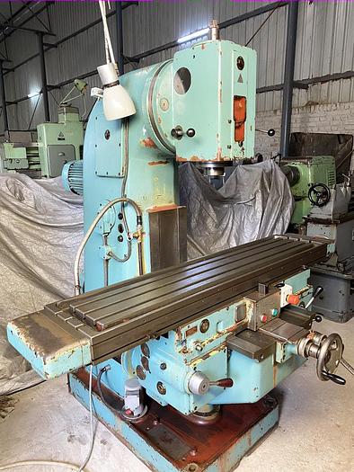 Used TOS FA3AV Vertical Milling Machine