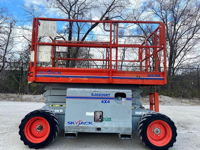 Used 2012 SKYJACK SJ6826RT SCISSOR LIFT