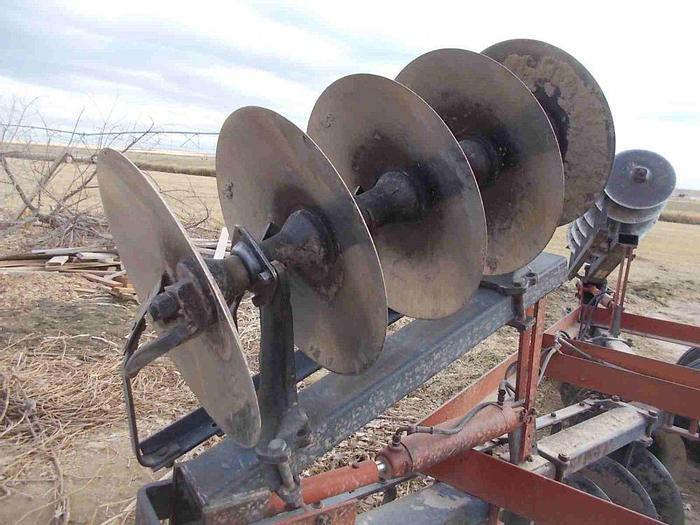 Used 21' International 475 Disk