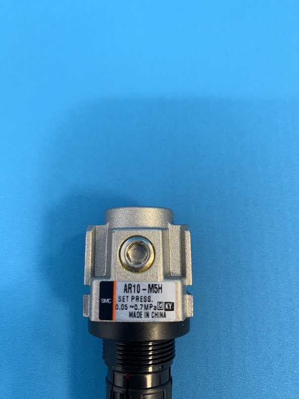 Used SMC Pressure Regulator AR10-MSH
