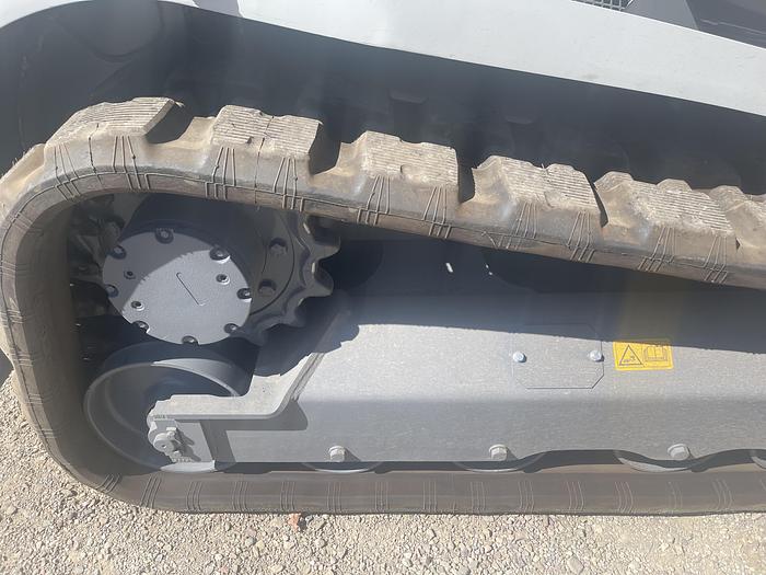 Used 2022 Takeuchi TL6R