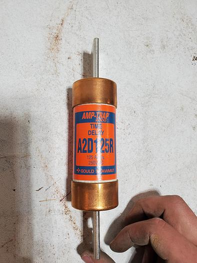 AMP-TRAP 2000 A2D125R TIME DELAY FUSE 12amp 250v AMP TRAP 2000
