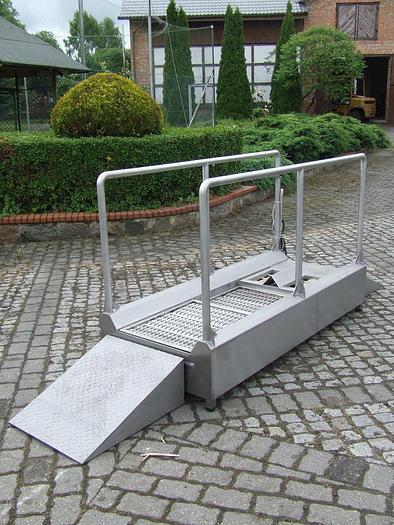 Gebraucht Sanitäreingang