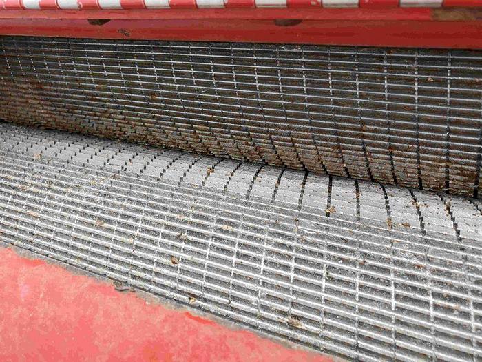 Used New Holland FP240 Forage Harvester w/ Pickup Header