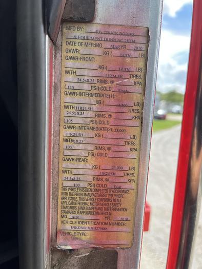 Used 2011 Kenworth T800 Tri-Axle Dump Truck  #5596