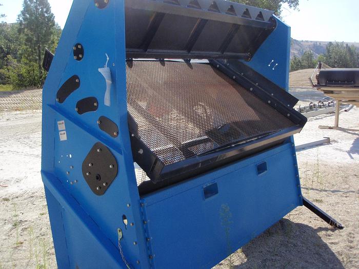 Used Screen, 54" X 84", Scalping, Incline, DeSite ASM Mdl SLG-78 #C740617