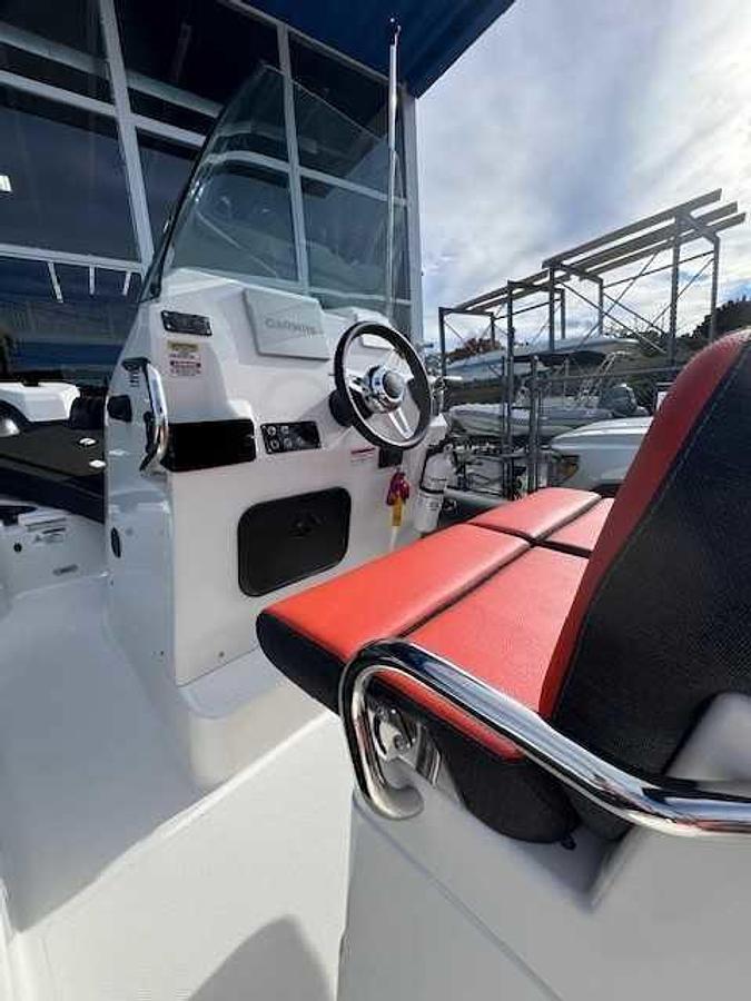 2023 Zodiac Medline - 6.8 - neo