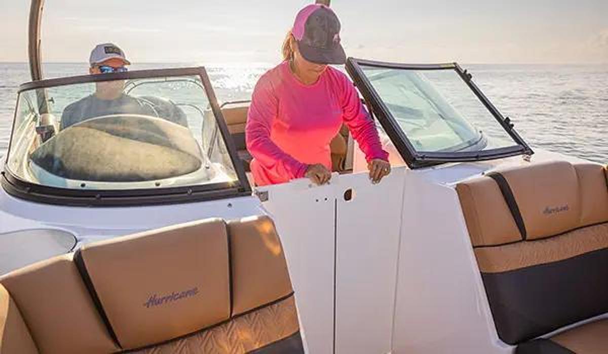 SunDeck 2486 Outboard