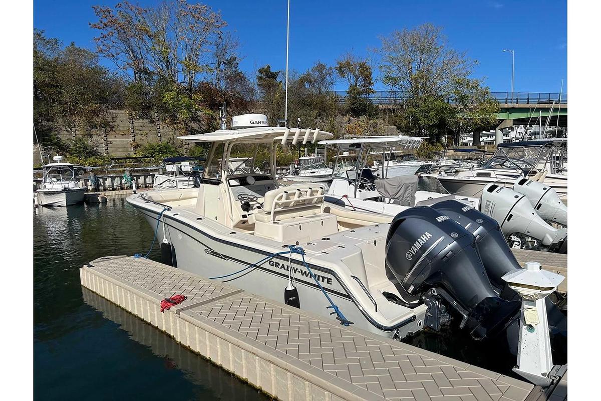 Used 2017 Grady-White Canyon 271