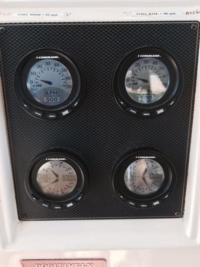 Used Grady White 232 GUlfstream with 2009 Evinrude E-Tec 150's